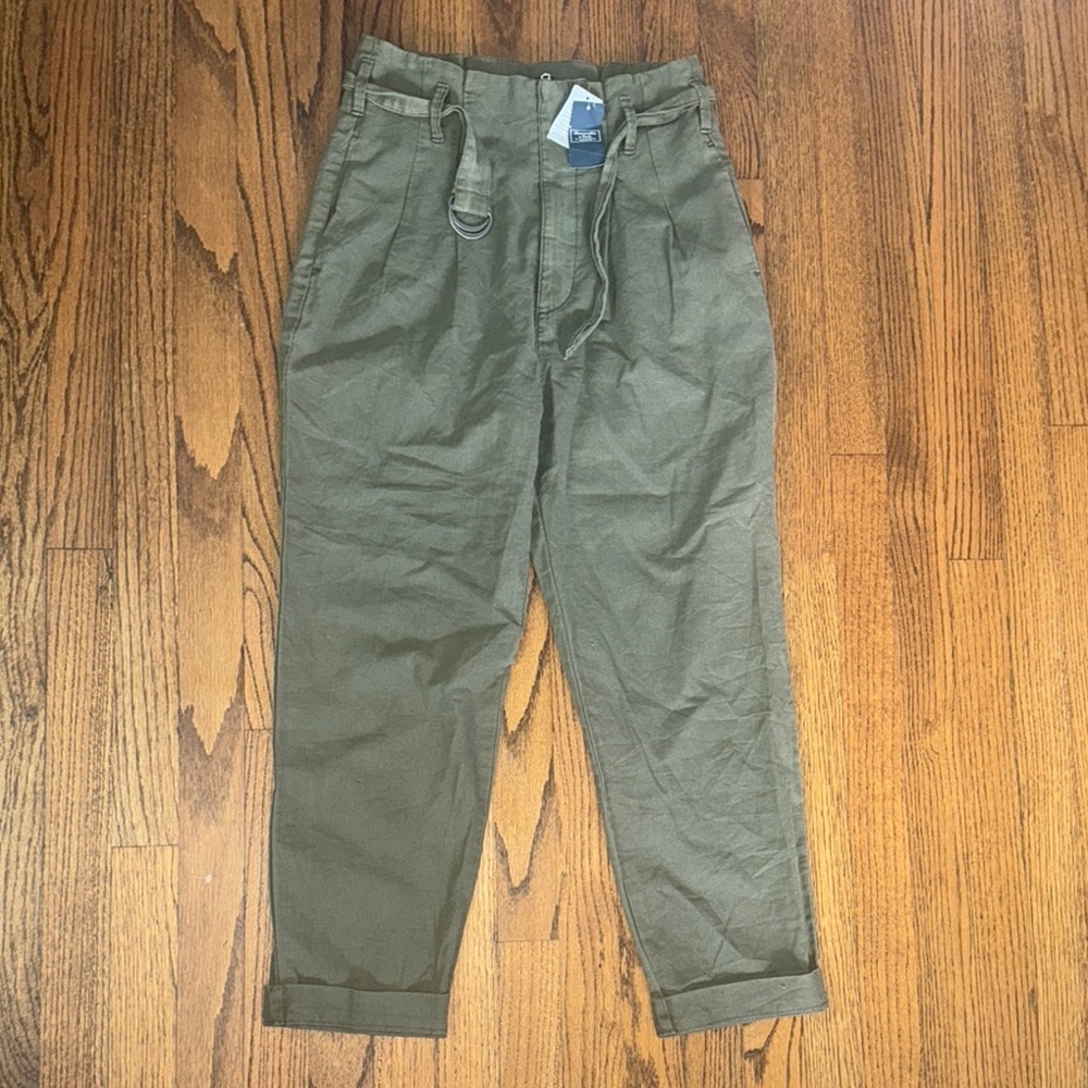 Abercrombie & Fitch Green Straight Leg High-Waisted Pants with Belt Size Small S - Picture 1 of 6